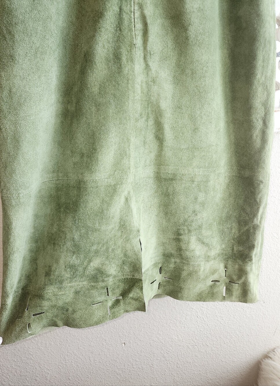 B. ARDEN GENUINE LEATHER SUEDE GREEN TONE MIDI DRESS FITTED SILOHUTTE - Picture 12 of 15